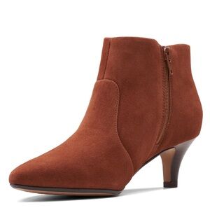 NWT Clarks Linvale Judith Leather Zip-Up Heeled Ankle Bootie in Mahogany 7